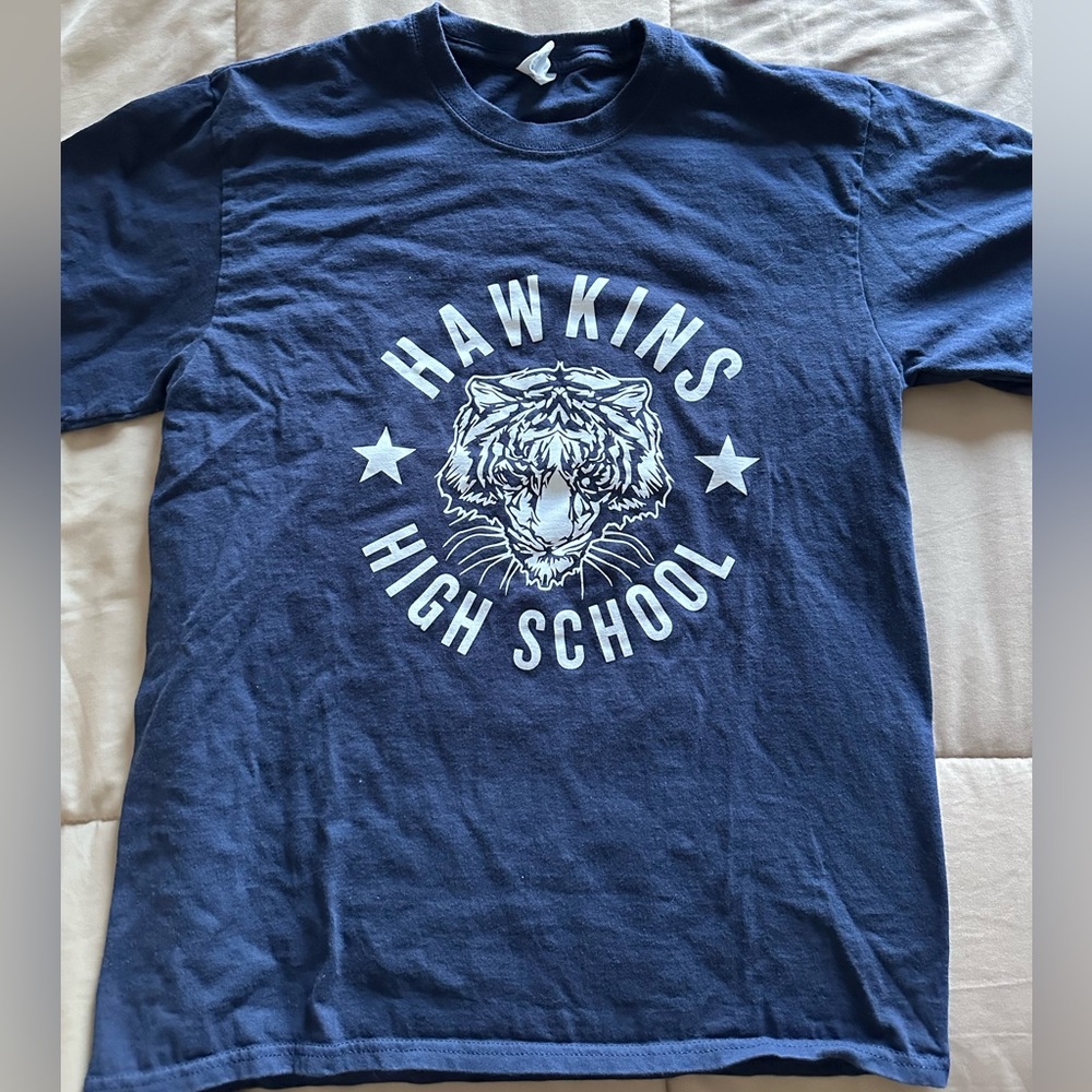 STRANGER THINGS Hawkins high school tee-shirt